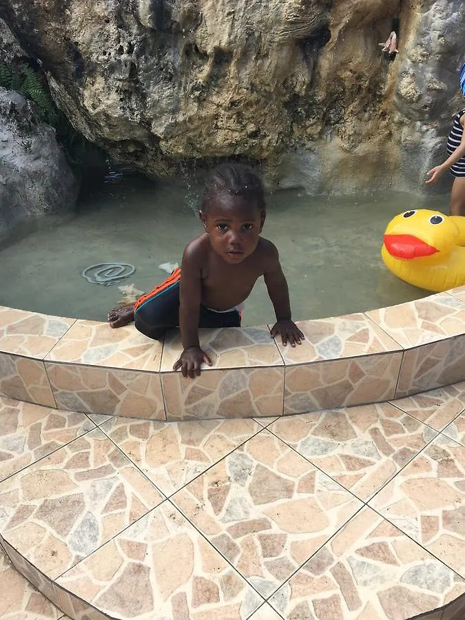 Pensionat Tropical Breeze Villa Negril